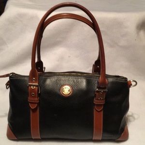 Dooney & Bourke Purse 👜